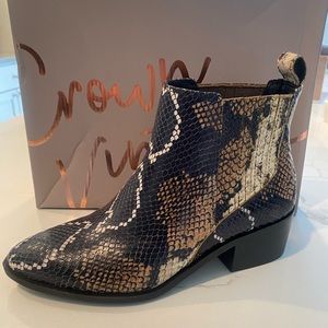 Crown Vintage Snakeskin Booties Tolano/Chelsea
